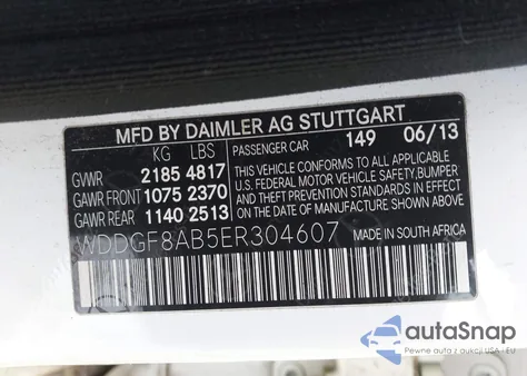 2014 Mercedes-Benz C 300 Sport 4Matic z USA, uszkodzony, nr VIN WDDGF8AB5ER304607